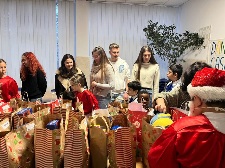 Eveniment caritabil de Crăciun